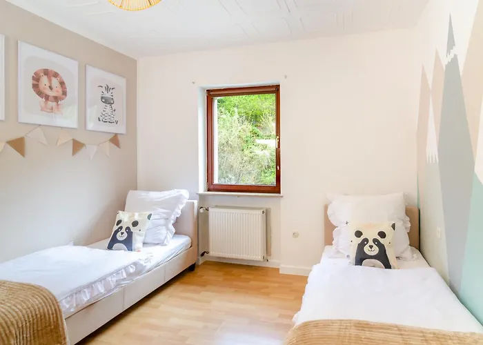 Familienwohnung Mit Moselblick Und Spielzimmer * 布罗登巴赫